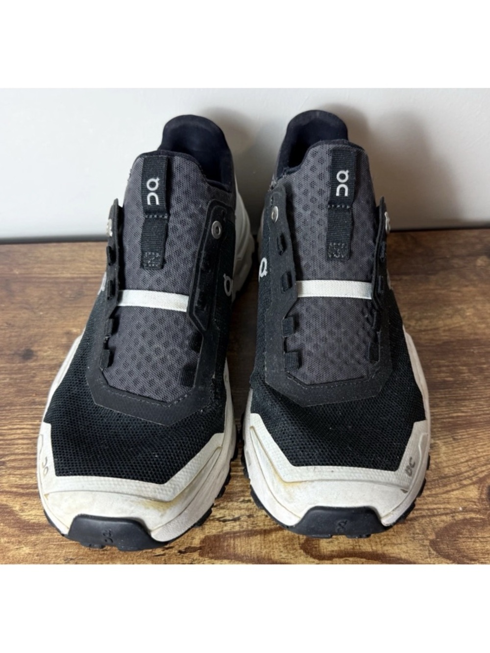 On Cloudultra 2 All Terrain Running Shoes Women's Size 7.5 Black White Helion - Picture 3 of 11
